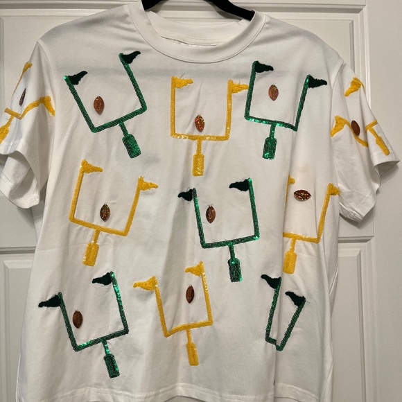 QUEEN OF SPARKLES Tops - Queen of Sparkles Scattered Field Goal Tee